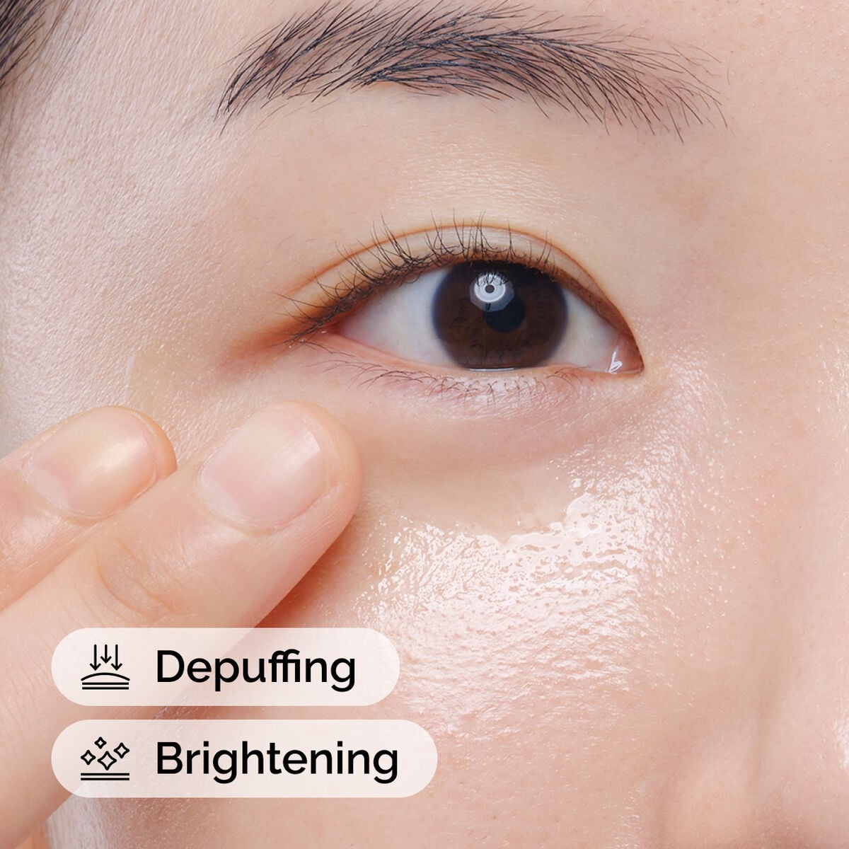 caffeine-solution-5-egcg-eye-serum-e6 ord-caffeine-solution-egcg-model-application-with-benefits.jpg