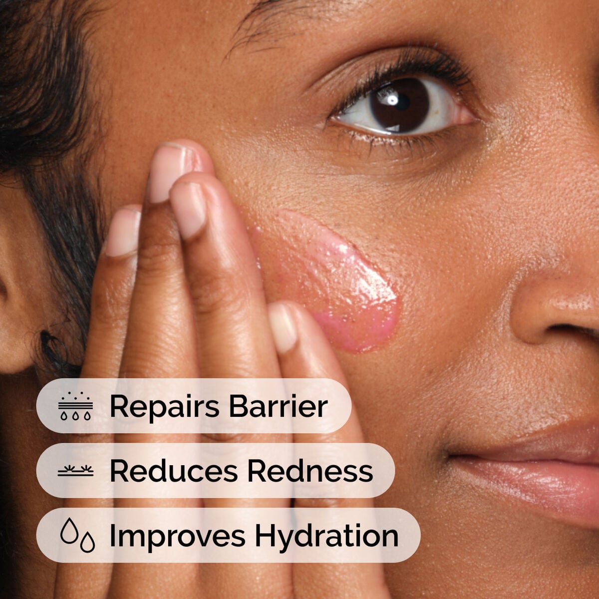 soothing-and-barrier-support-serum-g3 ord-soothing-barrier-support-serum-model-application-with-benefits.jpg